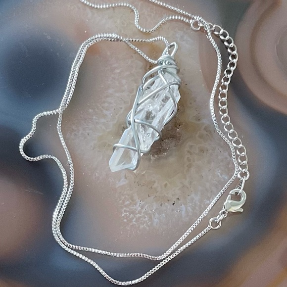 Handmade Wire wrap clear quartz wand necklace healing crystal - Picture 6 of 8